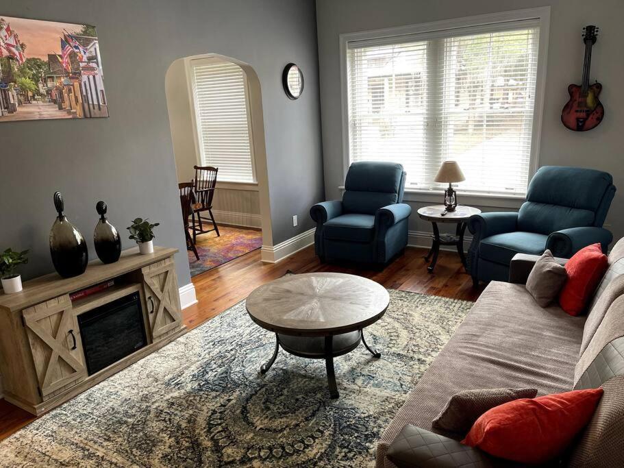 Cozy Quiet St Augustine Private Condo - 2Bed, 1 Bath, Sleeps 6, Steps To Historic St Augustine Center & All Tourist Attractions, Restaurants, Cafes, Backyard, Porch Сент-Огастин Экстерьер фото