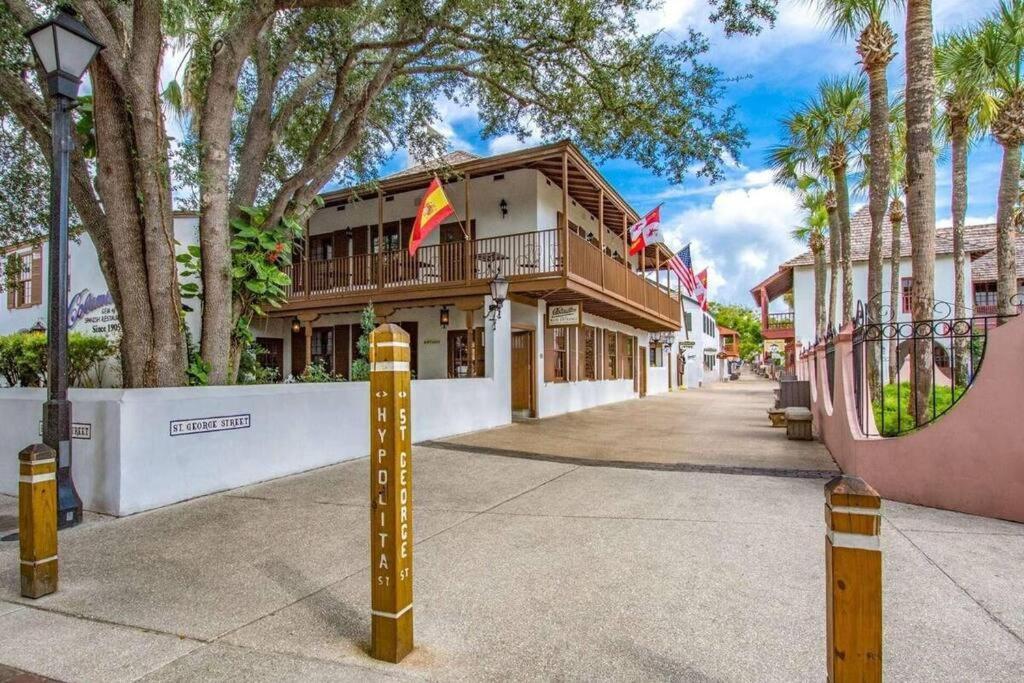 Cozy Quiet St Augustine Private Condo - 2Bed, 1 Bath, Sleeps 6, Steps To Historic St Augustine Center & All Tourist Attractions, Restaurants, Cafes, Backyard, Porch Сент-Огастин Экстерьер фото