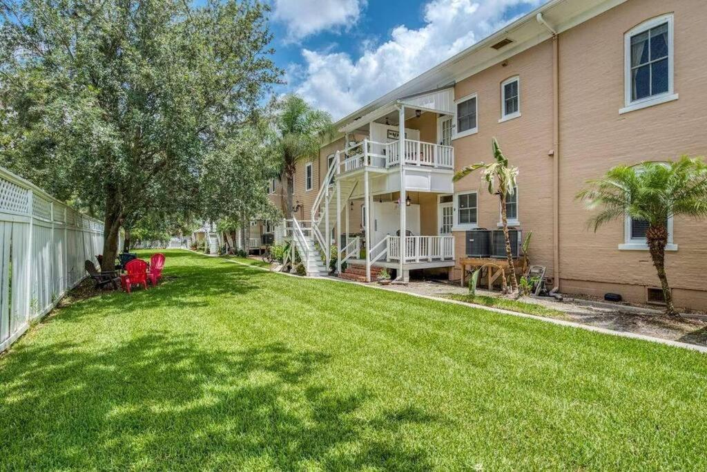 Cozy Quiet St Augustine Private Condo - 2Bed, 1 Bath, Sleeps 6, Steps To Historic St Augustine Center & All Tourist Attractions, Restaurants, Cafes, Backyard, Porch Сент-Огастин Экстерьер фото